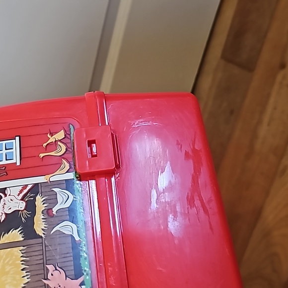Vintage 1981 Thermos co Red Barn lunch box with cup - Picture 15 of 15